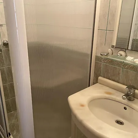 Panorama Szálloda Ravda