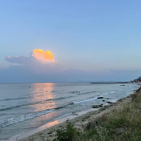 Panorama Szálloda Ravda