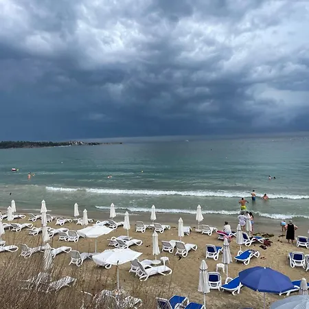 Panorama Szálloda Ravda