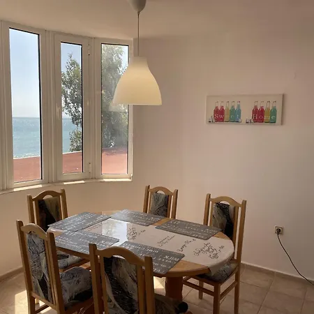 Ξενοδοχείο Panorama Ράβντα